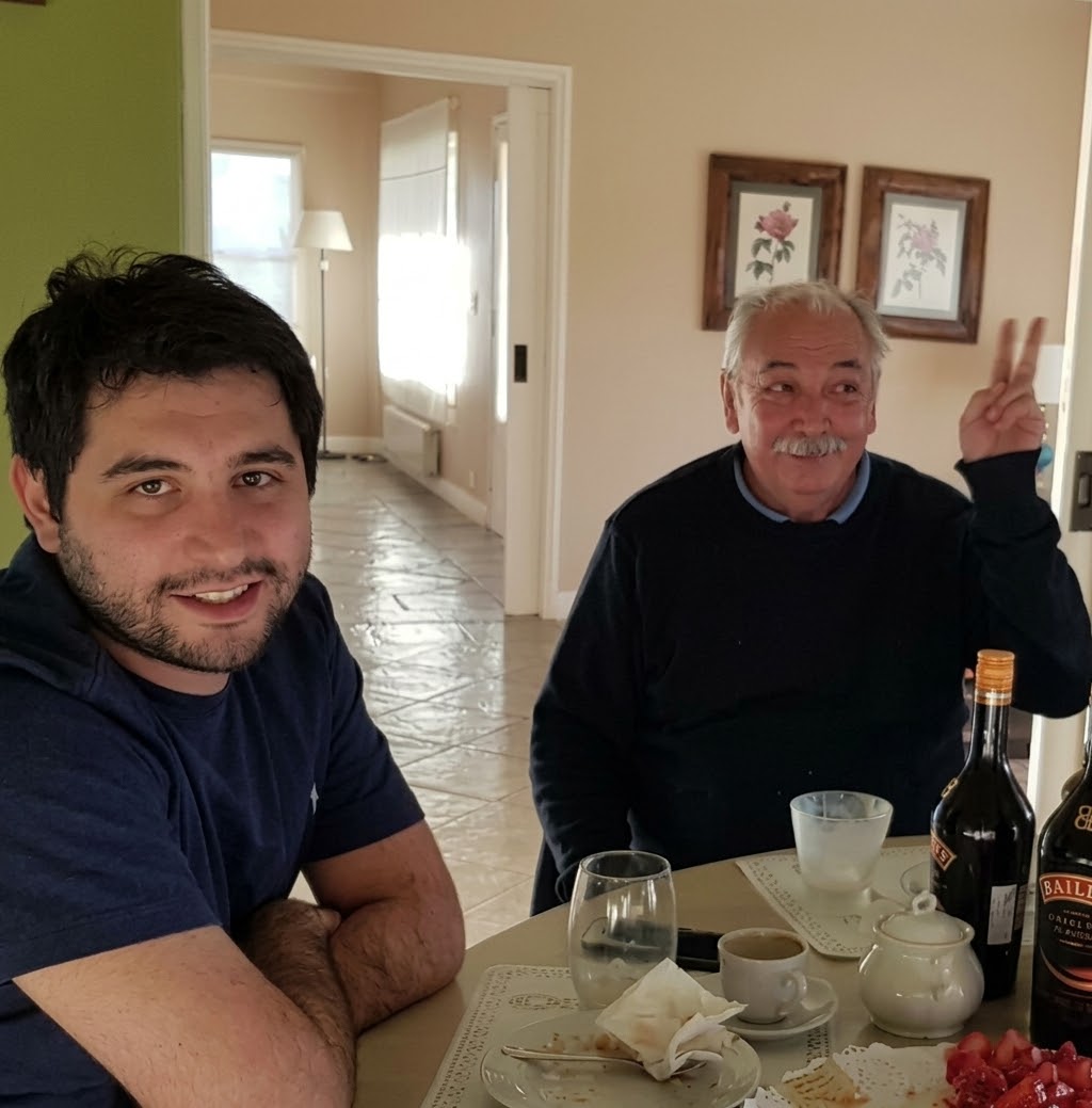 Daniel Nuñez, fundador de Valdnor, junto a su hijo Fernando